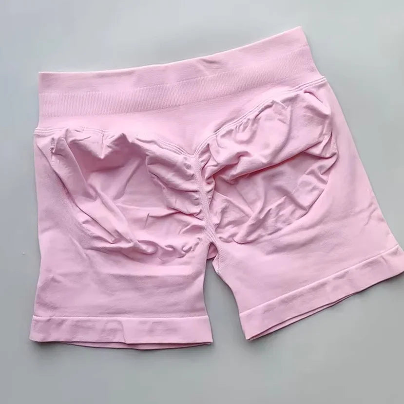 Shorts Deportivos de Mujer – Sin Costuras

Cintura baja acanalada + diseño scrunch para realzar glúteos