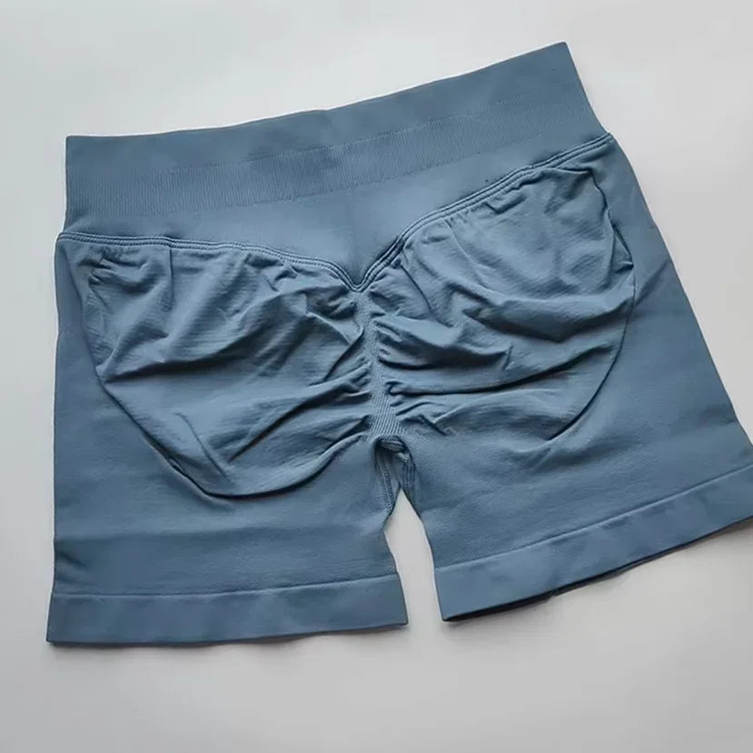 Shorts Deportivos de Mujer – Sin Costuras

Cintura baja acanalada + diseño scrunch para realzar glúteos