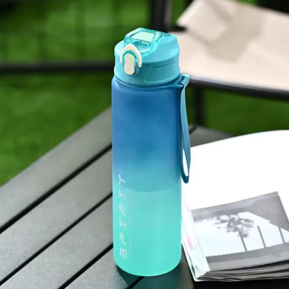 Botella Deportiva Gradiente 780ml con Tapa a Prueba de Fugas & Fácil de Beber – Ideal para Gimnasio, Exterior, Ciclismo, Running, Pesca y Más | Regalo de Cumpleaños/Escolar